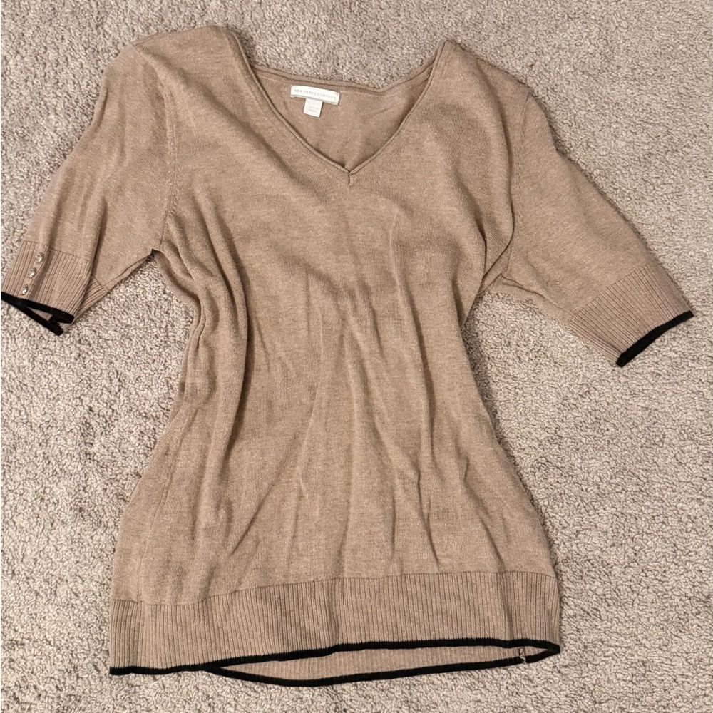 New York & Company V-Neck Tan Sweater Top